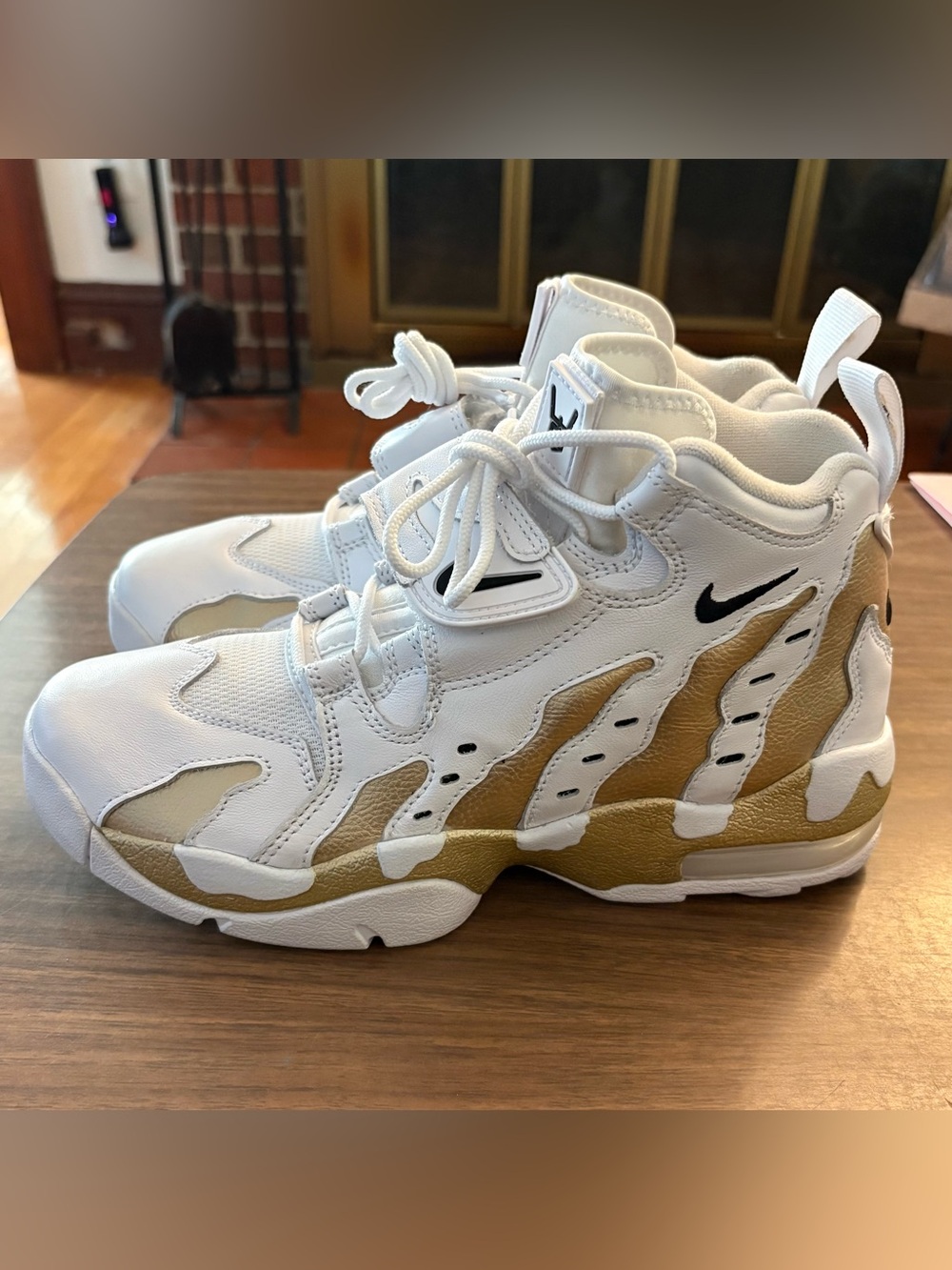 RARE PAIR: Brand new never worn men’s Nike DT Max 96, Colorado Away. Size 7